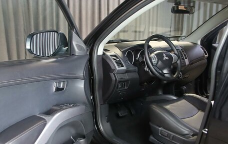 Mitsubishi Outlander III рестайлинг 3, 2012 год, 1 049 000 рублей, 7 фотография
