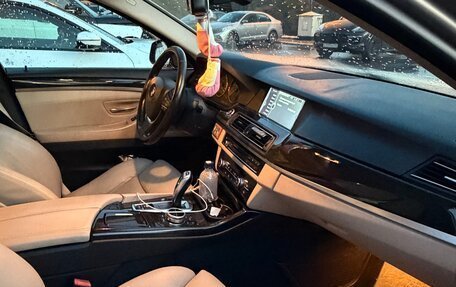 BMW 5 серия, 2010 год, 1 700 000 рублей, 15 фотография