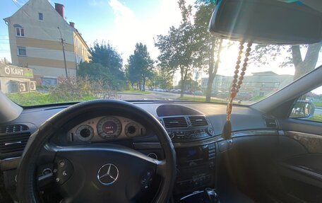 Mercedes-Benz E-Класс, 2003 год, 430 000 рублей, 8 фотография