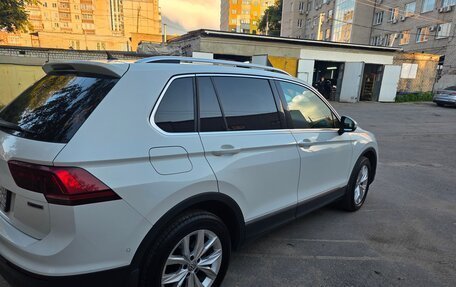 Volkswagen Tiguan II, 2020 год, 3 200 000 рублей, 2 фотография