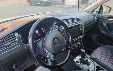 Volkswagen Tiguan II, 2020 год, 3 200 000 рублей, 4 фотография