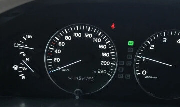 Toyota Land Cruiser 100 рестайлинг 2, 2006 год, 2 280 000 рублей, 3 фотография