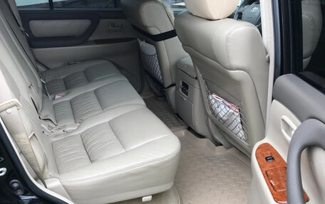 Toyota Land Cruiser 100 рестайлинг 2, 2006 год, 2 280 000 рублей, 14 фотография