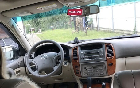 Toyota Land Cruiser 100 рестайлинг 2, 2006 год, 2 280 000 рублей, 4 фотография