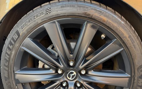 Mazda 6, 2019 год, 2 200 000 рублей, 18 фотография