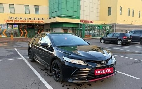 Toyota Camry, 2021 год, 2 800 000 рублей, 7 фотография