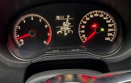 Volkswagen Polo VI (EU Market), 2016 год, 750 000 рублей, 2 фотография