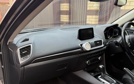 Mazda Axela, 2017 год, 1 500 000 рублей, 22 фотография