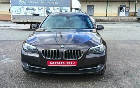 BMW 5 серия, 2013 год, 1 950 000 рублей, 4 фотография