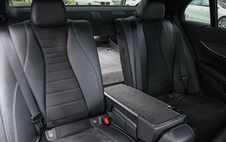 Mercedes-Benz E-Класс, 2016 год, 2 149 000 рублей, 31 фотография