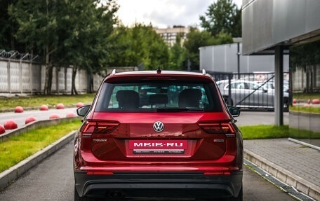 Volkswagen Tiguan II, 2018 год, 2 399 000 рублей, 7 фотография