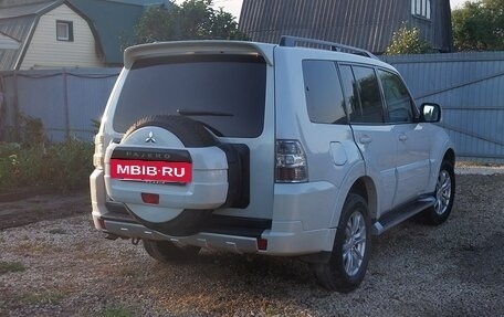 Mitsubishi Pajero IV, 2013 год, 2 130 000 рублей, 3 фотография