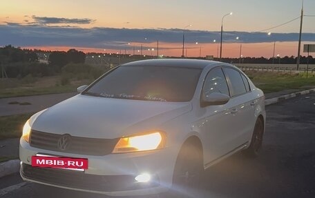 Volkswagen Passat B7, 2011 год, 690 000 рублей, 11 фотография