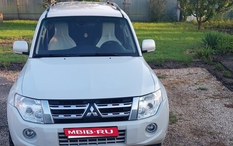 Mitsubishi Pajero IV, 2013 год, 2 130 000 рублей, 6 фотография