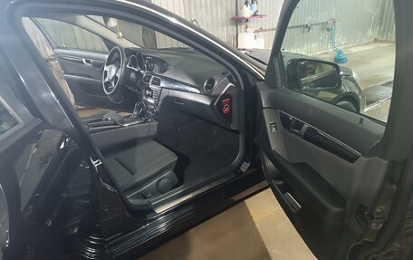 Mercedes-Benz C-Класс, 2012 год, 1 250 000 рублей, 3 фотография