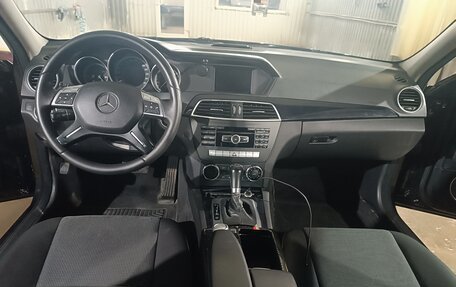 Mercedes-Benz C-Класс, 2012 год, 1 250 000 рублей, 6 фотография