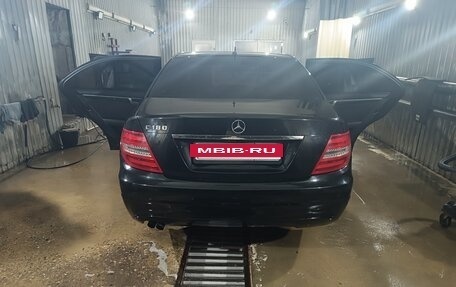 Mercedes-Benz C-Класс, 2012 год, 1 250 000 рублей, 5 фотография