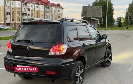 Mitsubishi Outlander III рестайлинг 3, 2003 год, 600 000 рублей, 4 фотография
