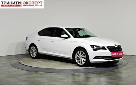 Skoda Superb III рестайлинг, 2017 год, 1 797 000 рублей, 3 фотография