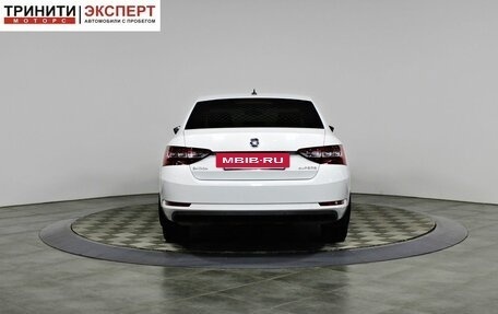 Skoda Superb III рестайлинг, 2017 год, 1 797 000 рублей, 7 фотография