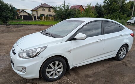 Hyundai Solaris II рестайлинг, 2011 год, 499 000 рублей, 6 фотография