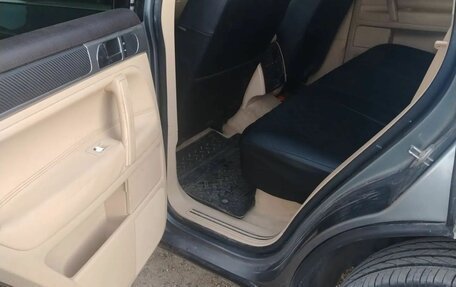 Volkswagen Touareg III, 2003 год, 800 000 рублей, 9 фотография