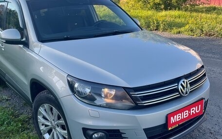Volkswagen Tiguan I, 2013 год, 954 000 рублей, 1 фотография