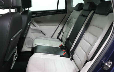 Volkswagen Tiguan II, 2017 год, 2 799 000 рублей, 10 фотография