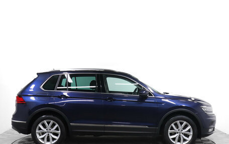 Volkswagen Tiguan II, 2017 год, 2 799 000 рублей, 4 фотография