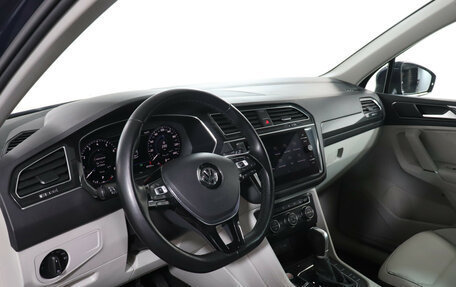Volkswagen Tiguan II, 2017 год, 2 799 000 рублей, 13 фотография