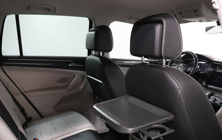 Volkswagen Tiguan II, 2017 год, 2 799 000 рублей, 20 фотография