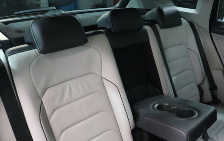 Volkswagen Tiguan II, 2017 год, 2 799 000 рублей, 19 фотография