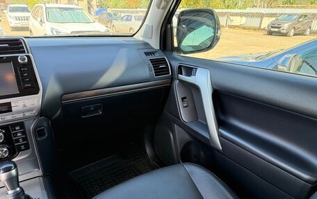 Toyota Land Cruiser Prado 150 рестайлинг 2, 2018 год, 6 500 000 рублей, 6 фотография