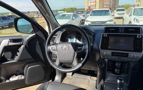 Toyota Land Cruiser Prado 150 рестайлинг 2, 2018 год, 6 500 000 рублей, 7 фотография