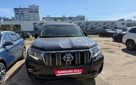 Toyota Land Cruiser Prado 150 рестайлинг 2, 2018 год, 6 500 000 рублей, 3 фотография