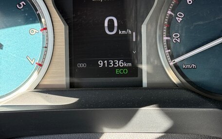 Toyota Land Cruiser Prado 150 рестайлинг 2, 2018 год, 6 500 000 рублей, 11 фотография