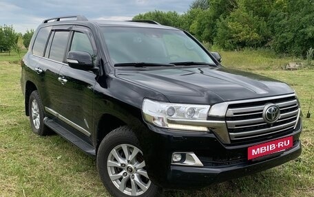 Toyota Land Cruiser 200, 2016 год, 4 750 000 рублей, 4 фотография