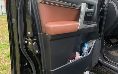 Toyota Land Cruiser 200, 2016 год, 4 750 000 рублей, 12 фотография