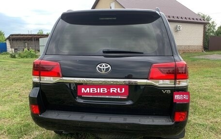 Toyota Land Cruiser 200, 2016 год, 4 750 000 рублей, 6 фотография