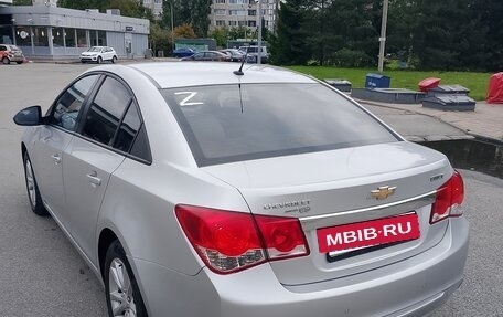 Chevrolet Cruze II, 2012 год, 750 000 рублей, 3 фотография