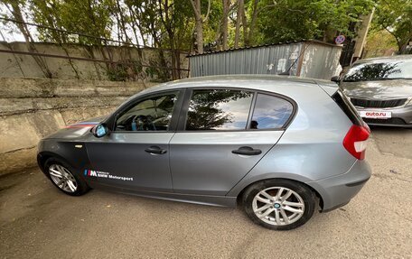 BMW 1 серия, 2006 год, 500 000 рублей, 3 фотография