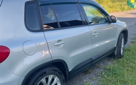 Volkswagen Tiguan I, 2013 год, 954 000 рублей, 2 фотография