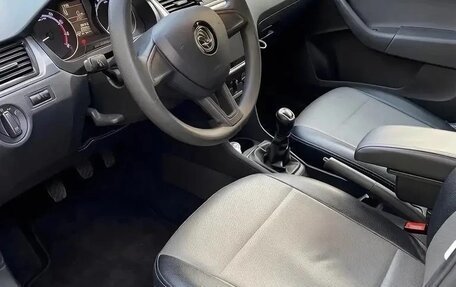 Skoda Rapid I, 2019 год, 1 400 000 рублей, 8 фотография