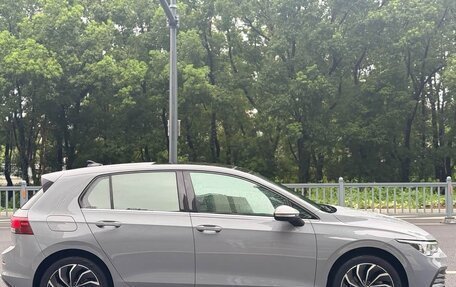 Volkswagen Golf VIII, 2021 год, 1 598 000 рублей, 4 фотография