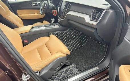 Volvo XC60 II, 2018 год, 3 750 000 рублей, 5 фотография