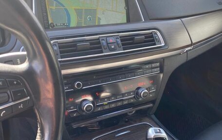BMW 7 серия, 2013 год, 2 900 000 рублей, 11 фотография