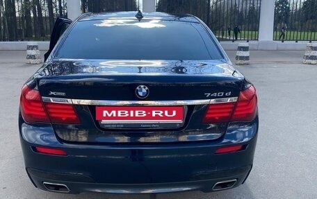 BMW 7 серия, 2013 год, 2 900 000 рублей, 13 фотография