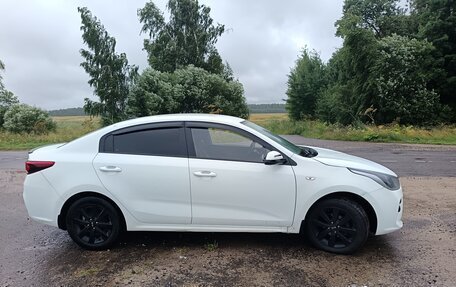 KIA Rio IV, 2017 год, 1 020 000 рублей, 7 фотография