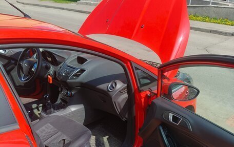 Ford Fiesta, 2016 год, 950 000 рублей, 3 фотография