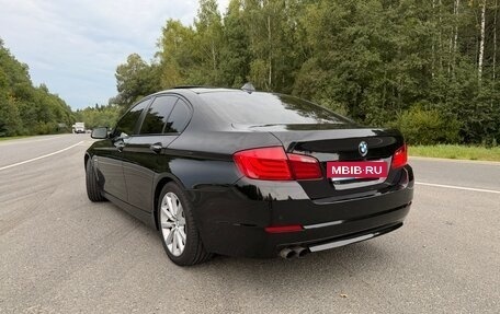 BMW 5 серия, 2011 год, 1 650 000 рублей, 3 фотография